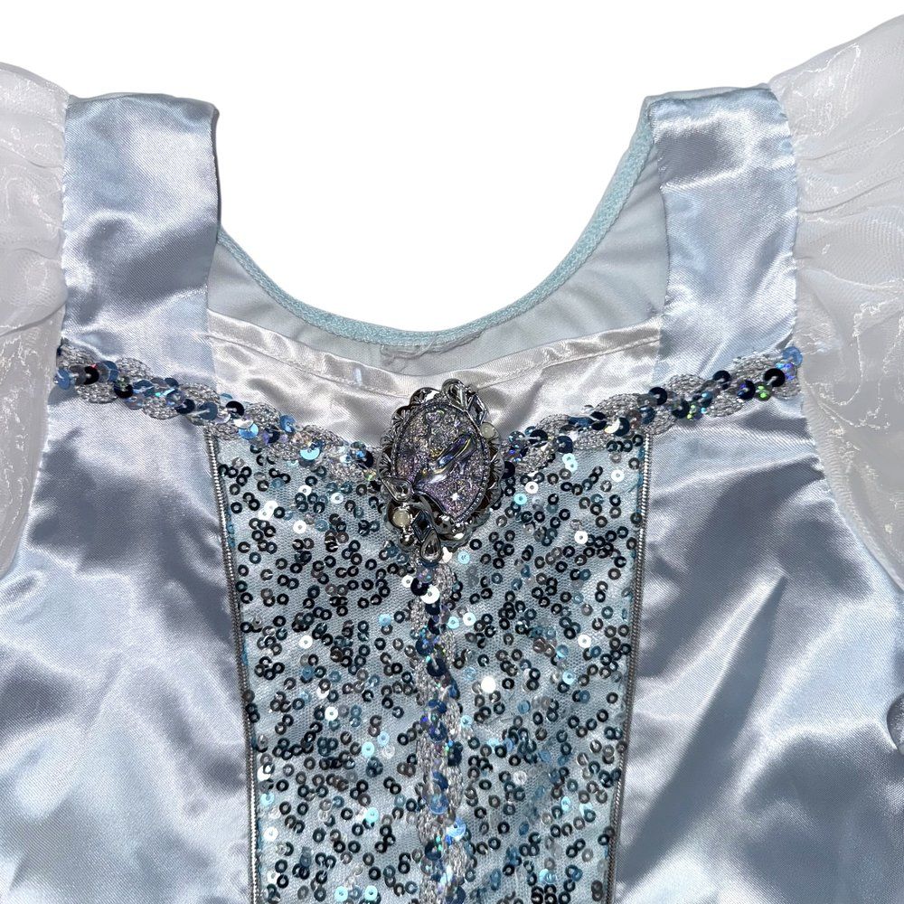 Сукня в стилi принцеси Ельзи 