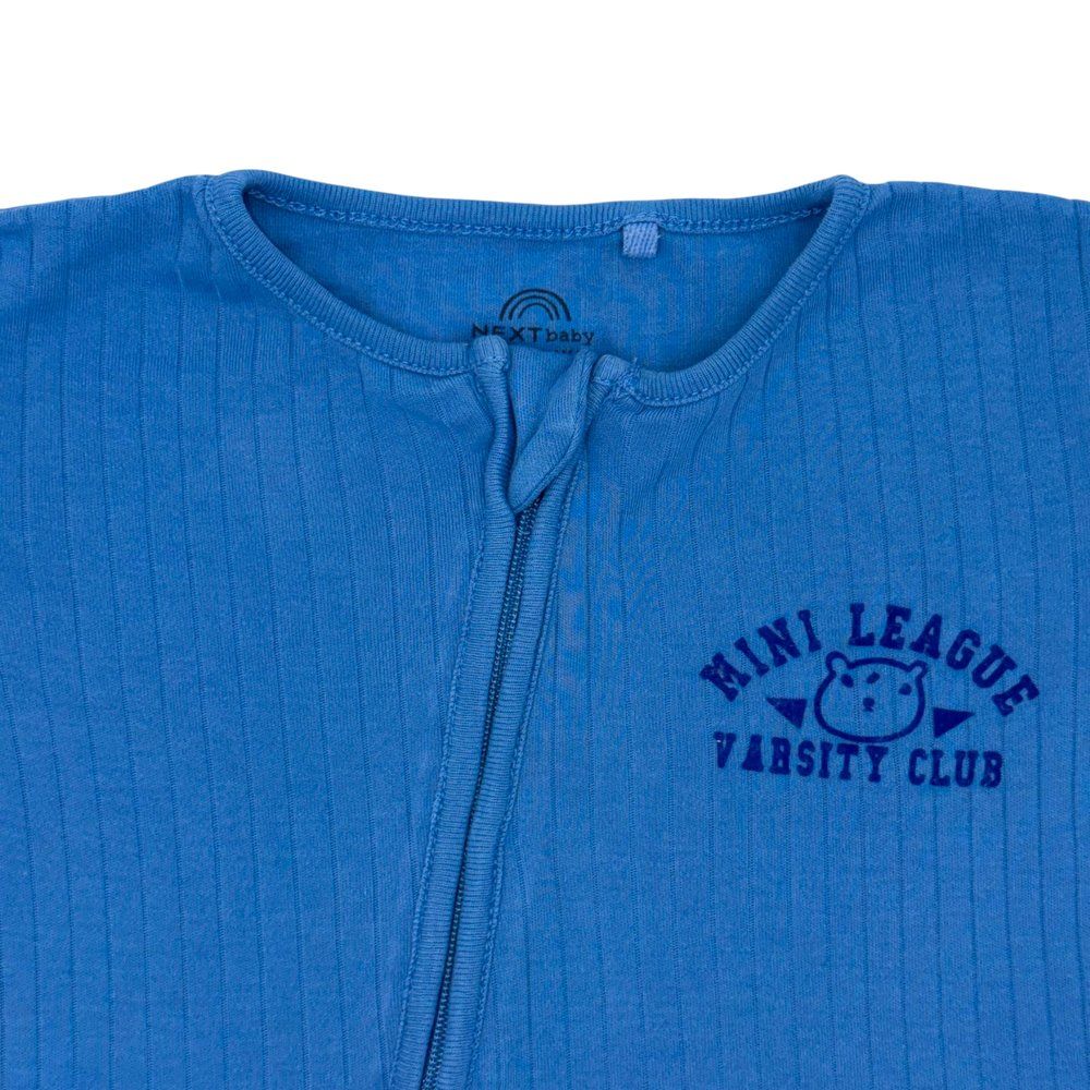 Чоловічок Next