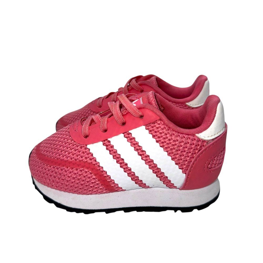 Кроссовки adidas 