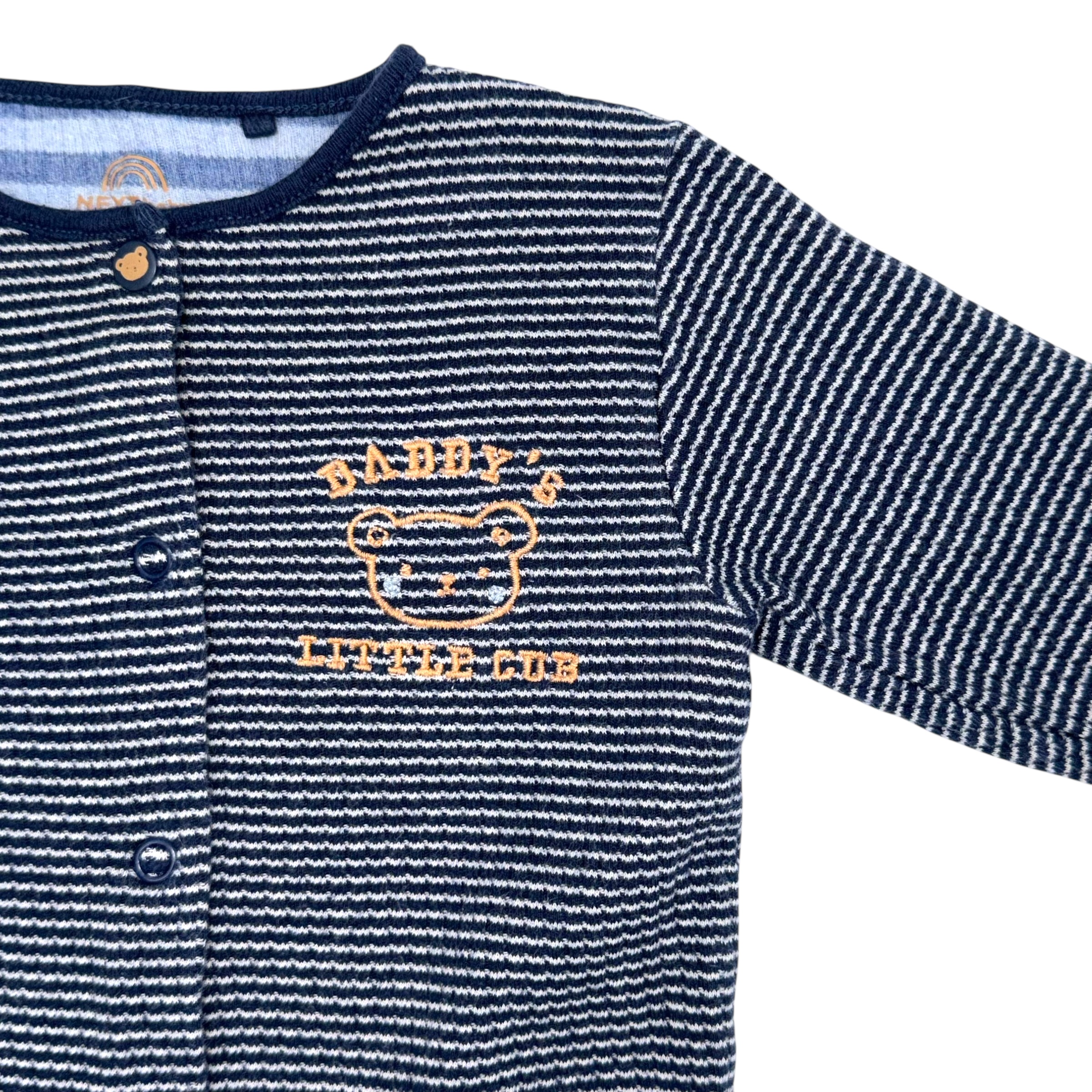 Чоловічок Next