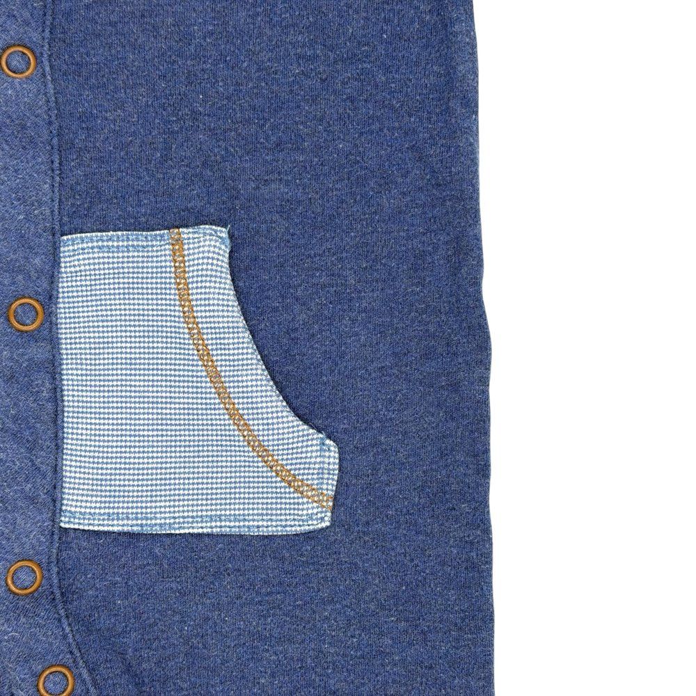 Чоловічок Next