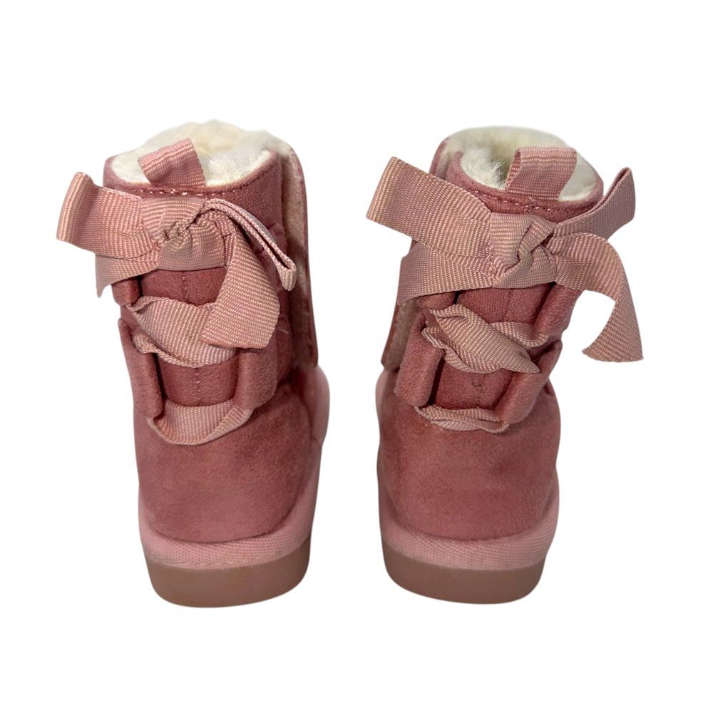 Зимовi черевики Joe Fresh