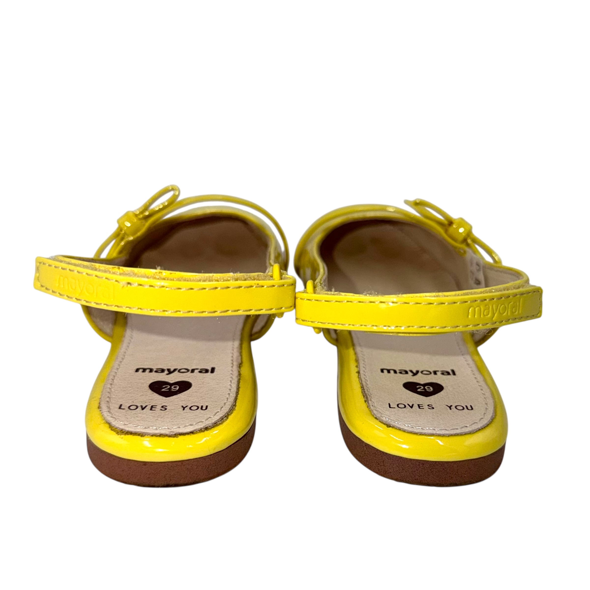 Босонiжки Mayoral